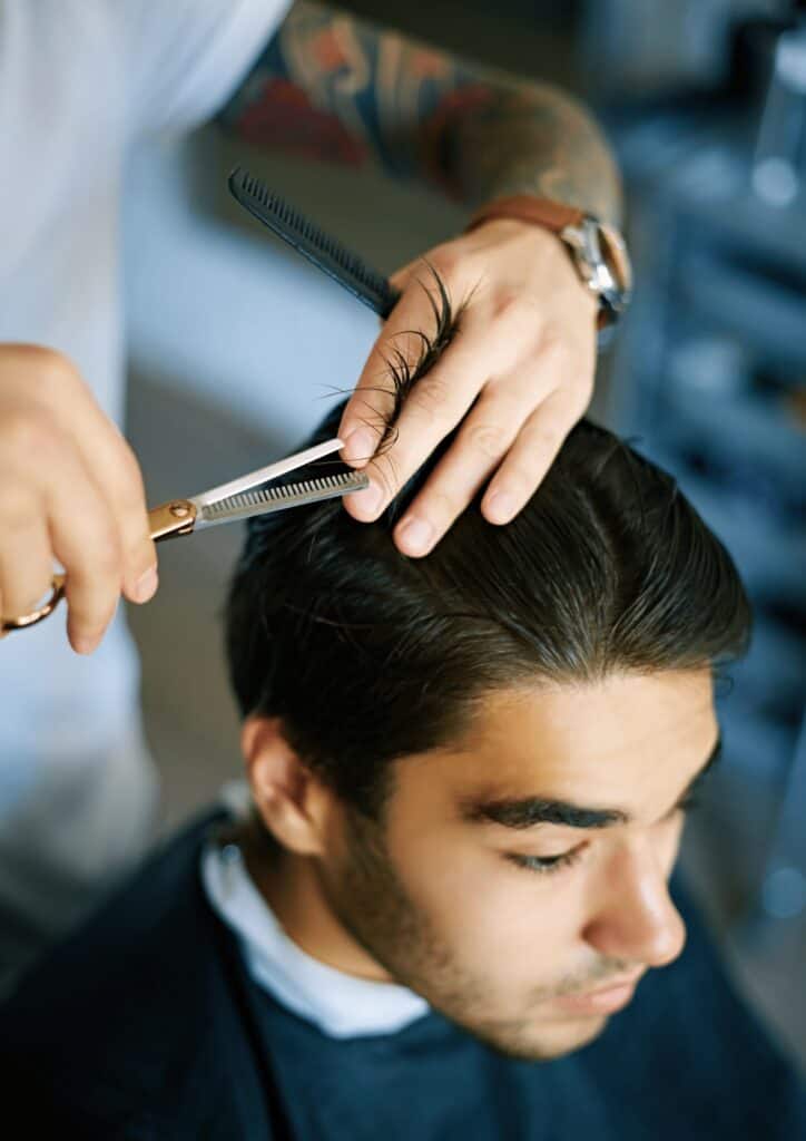 Best Salon in HRBR Layout Best Salon in HRBR Layout